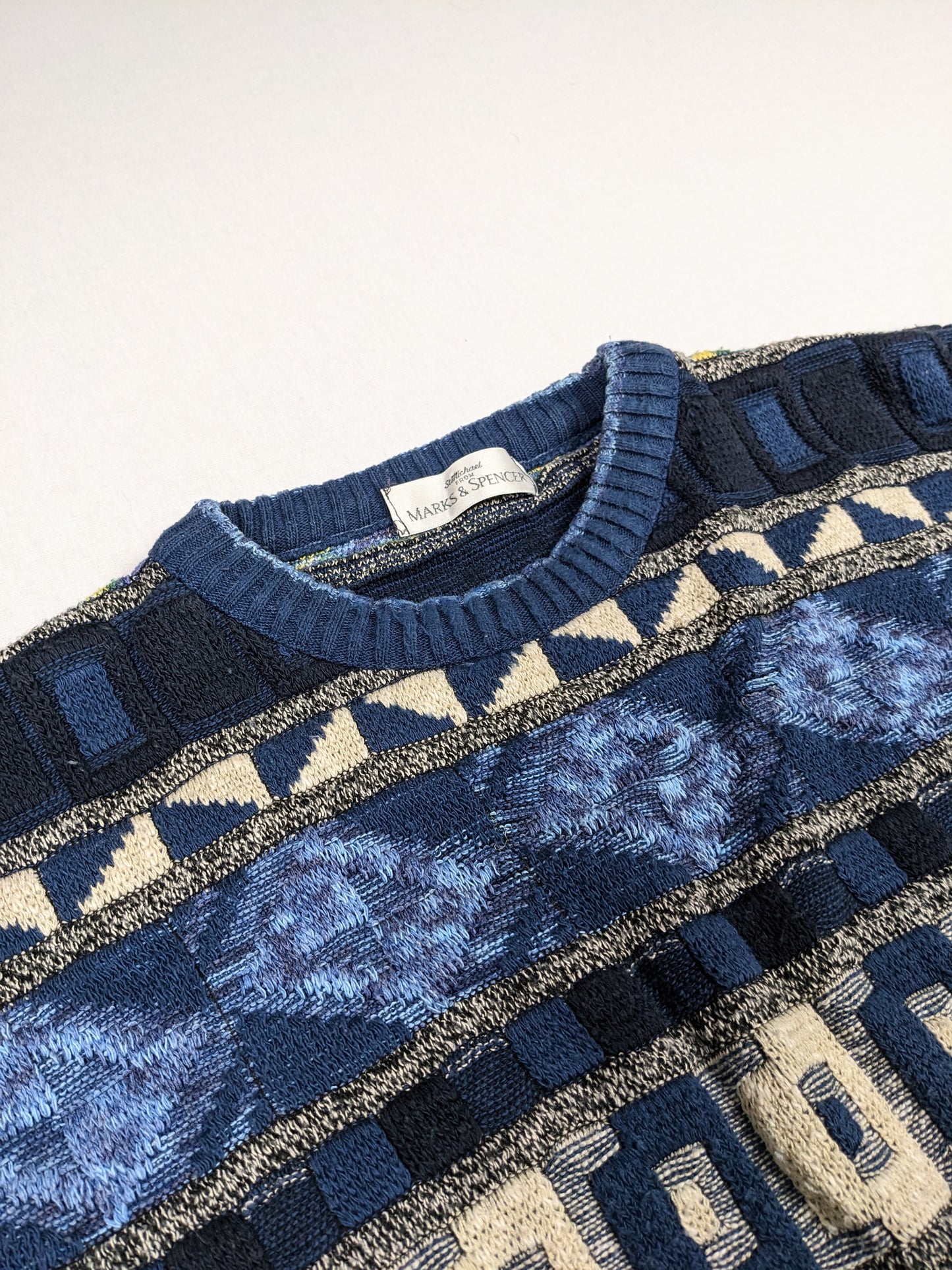 Vintage knit sweater