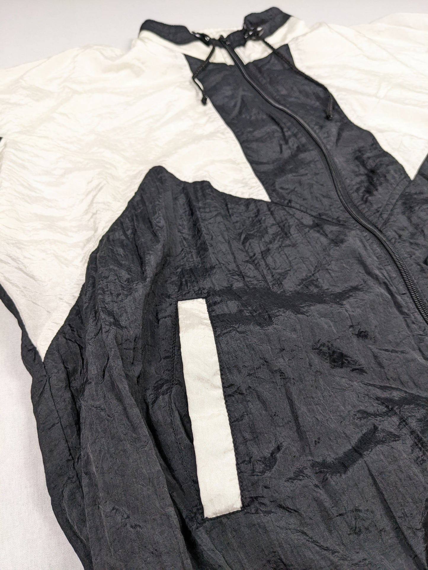 Vintage windbreaker