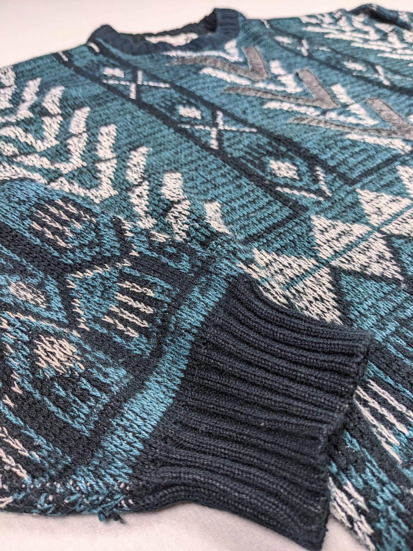 Vintage knit sweater