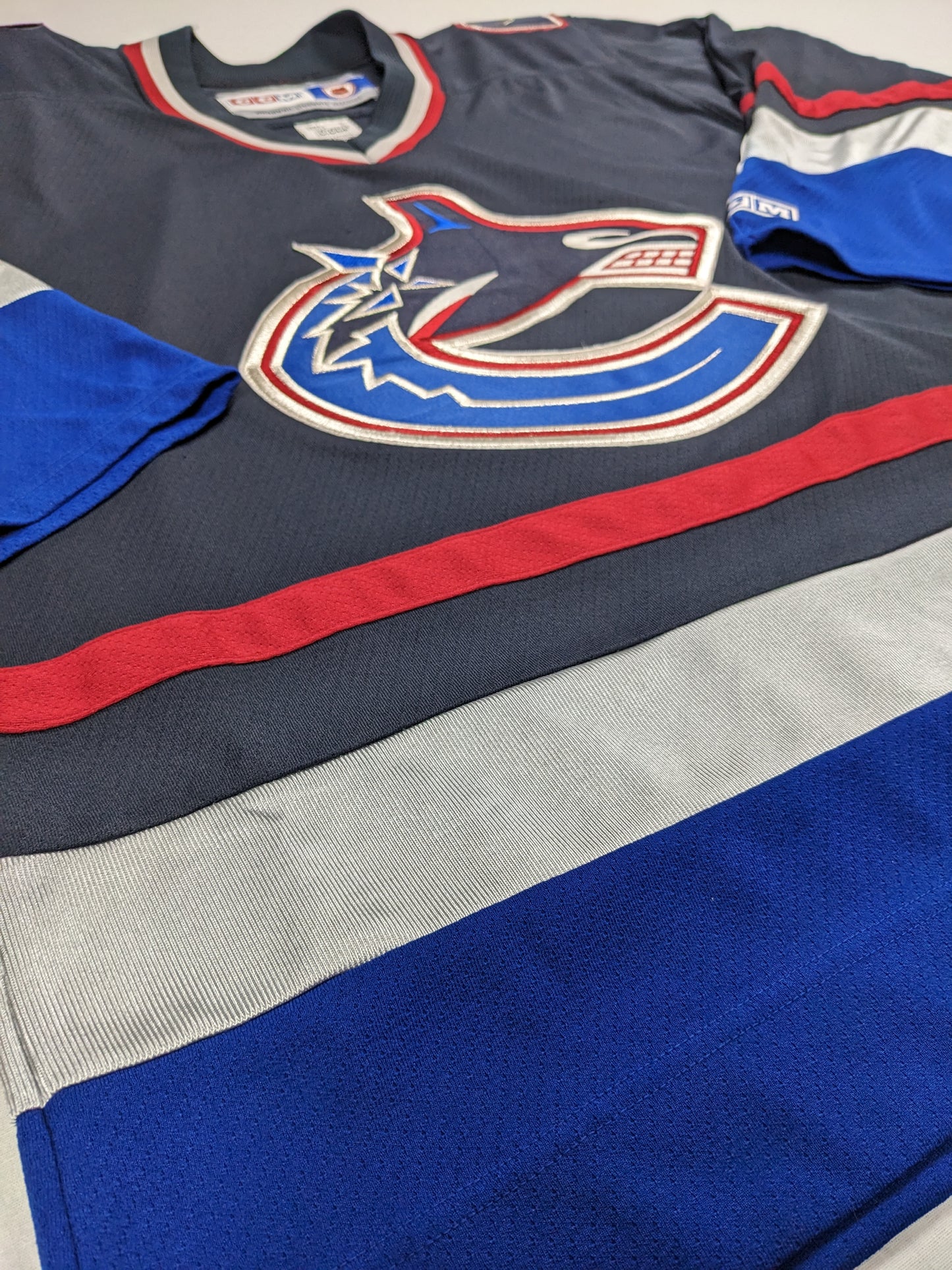 2003 - 2004 Canucks jersey