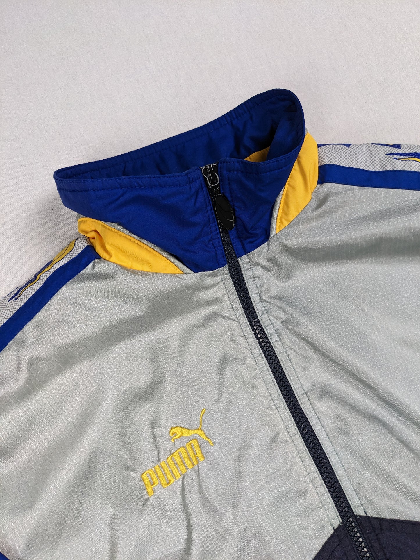 Vintage windbreaker
